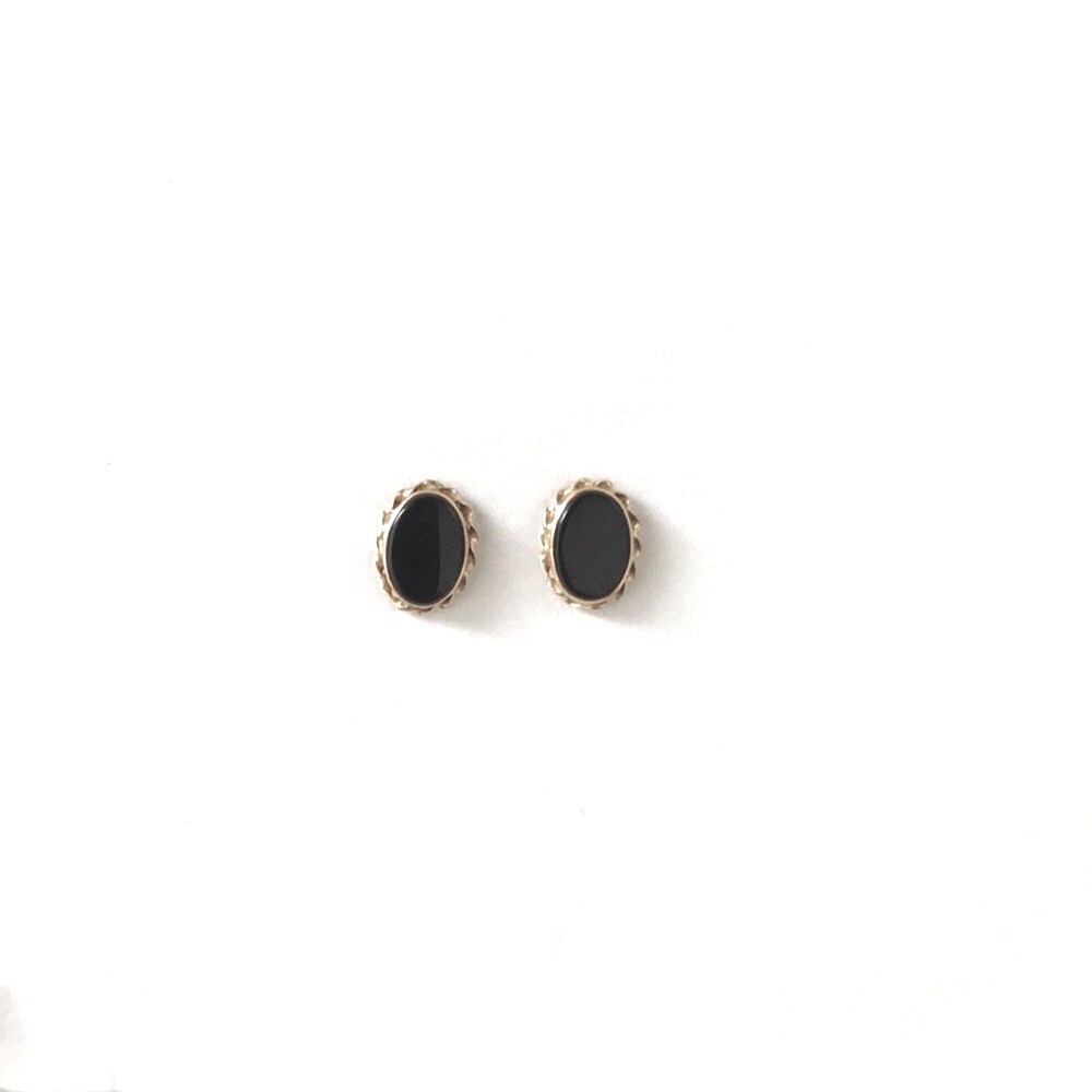 Vintage Gold and Onyx Studs